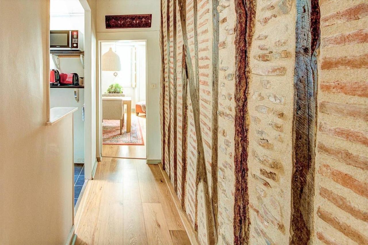 Appartement De Charme Au Coeur Du Centre Historique Тур Екстериор снимка